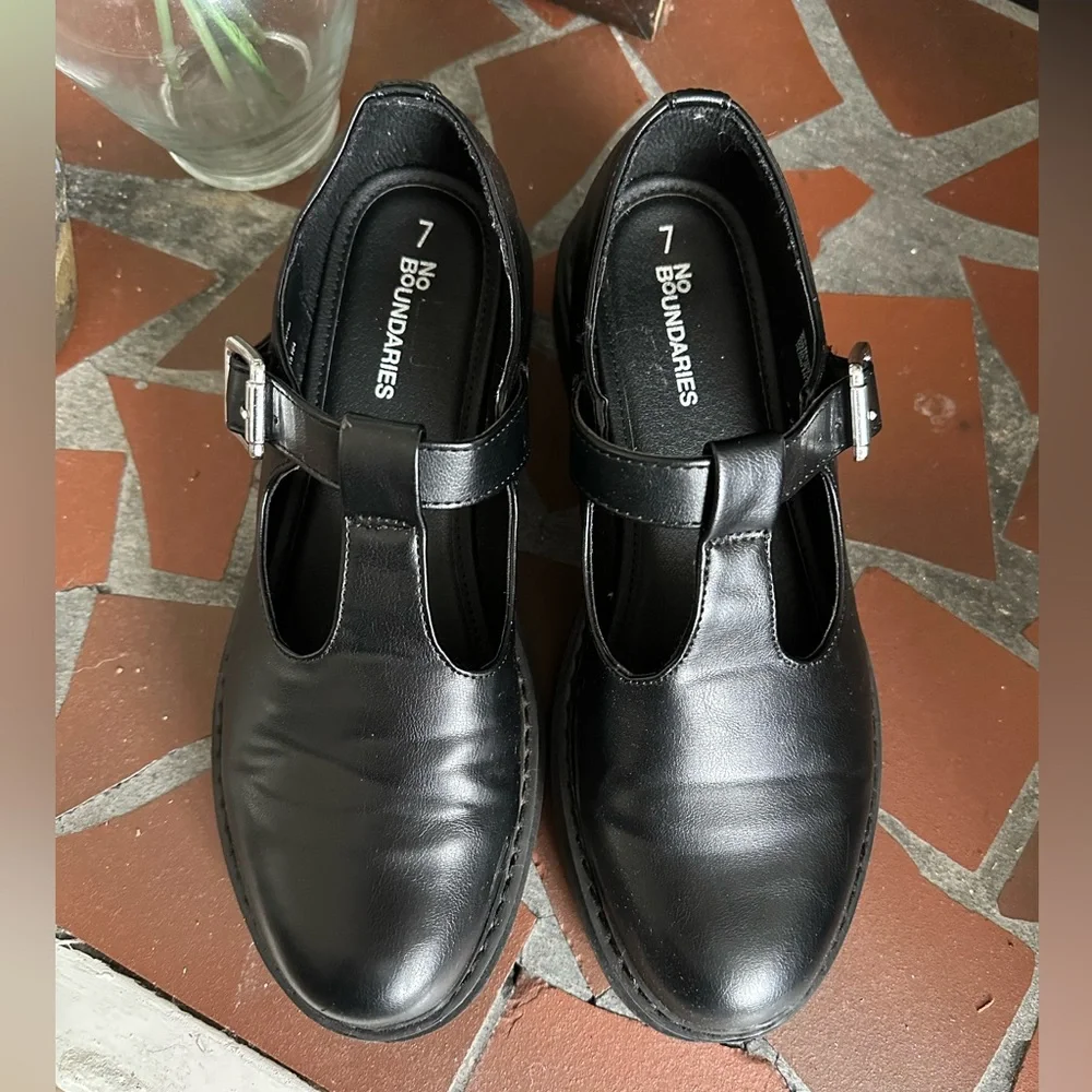 No Boundaries Black Mary Jane Shoes with Buckle Size 7 - Picture 1 of 5